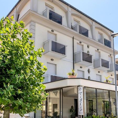 Hotel Tiglio Rimini Eksteriør billede