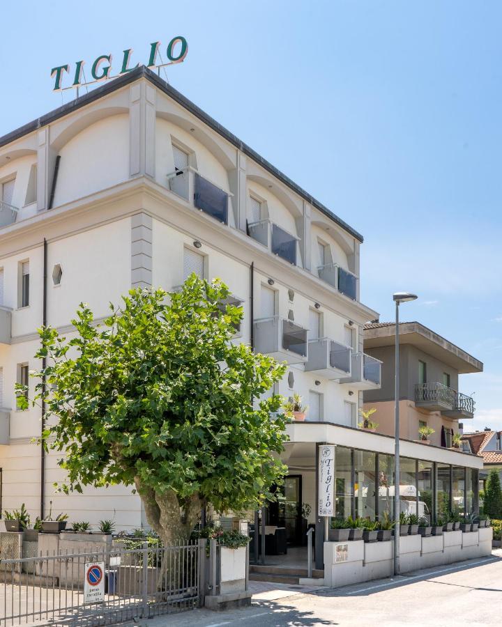 Hotel Tiglio Rimini Eksteriør billede