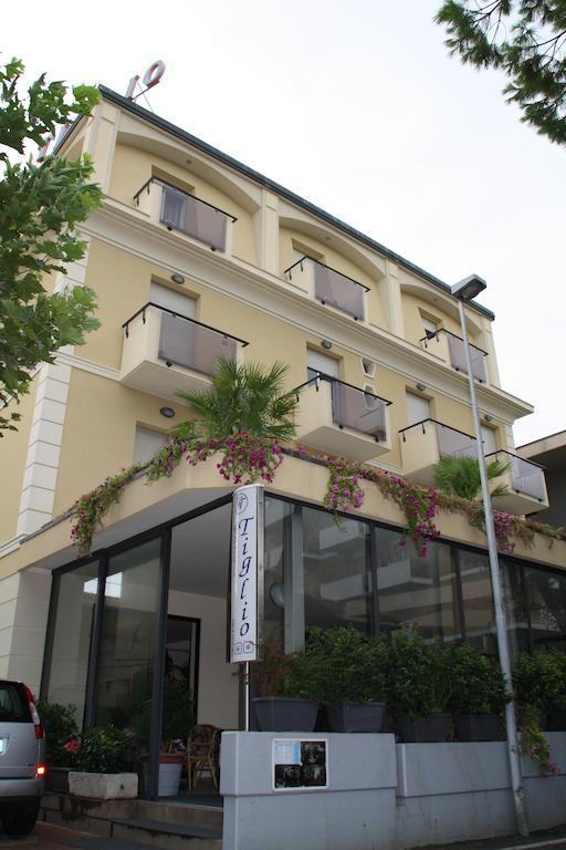 Hotel Tiglio Rimini Eksteriør billede