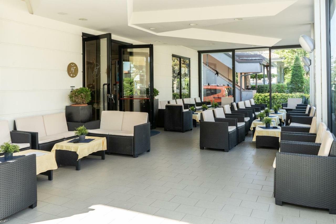 Hotel Tiglio Rimini Eksteriør billede