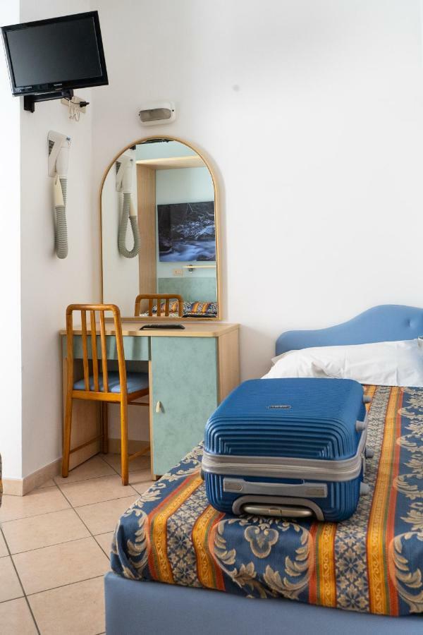 Hotel Tiglio Rimini Eksteriør billede