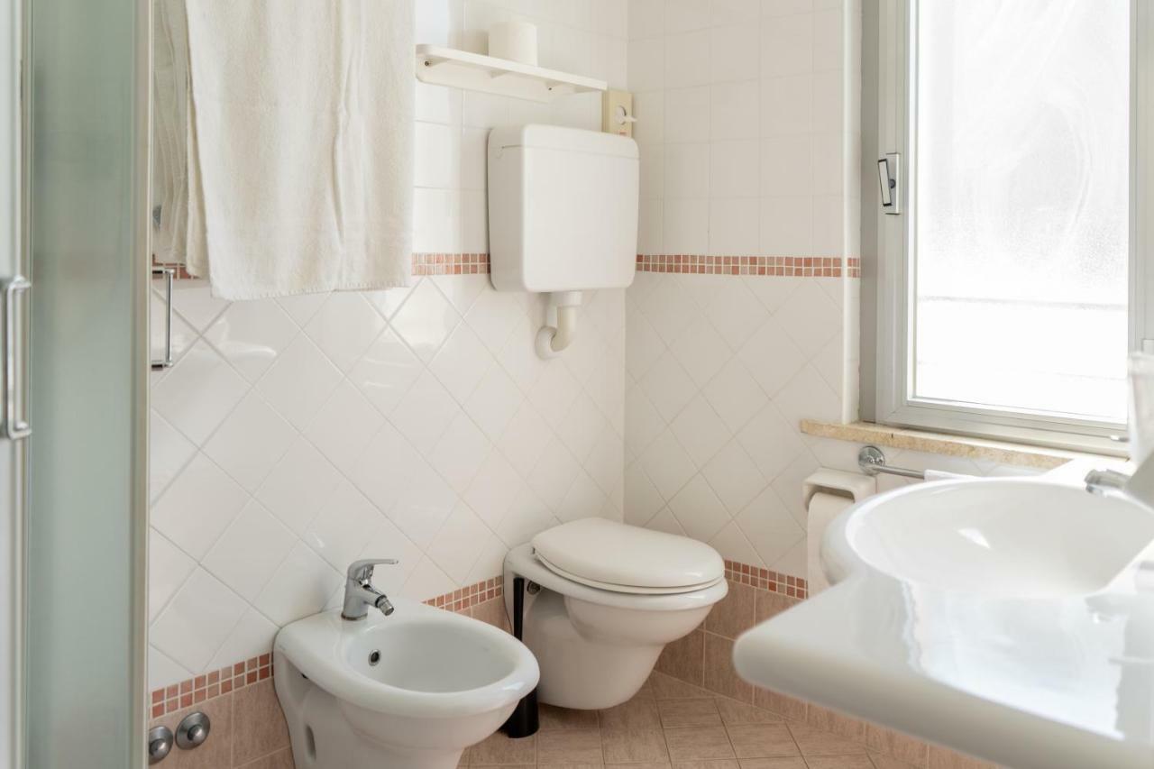 Hotel Tiglio Rimini Eksteriør billede