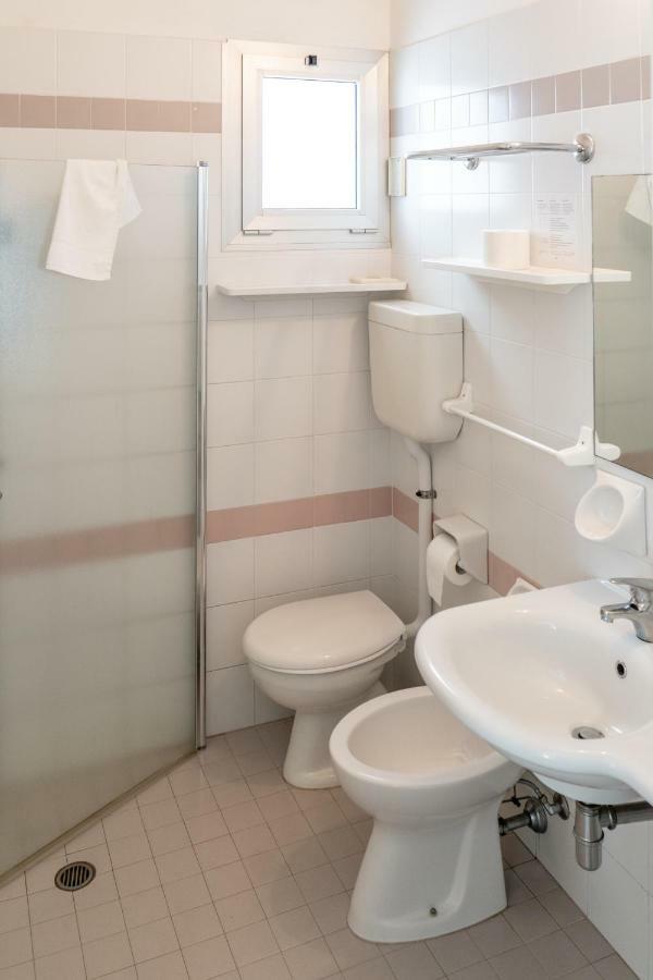 Hotel Tiglio Rimini Eksteriør billede